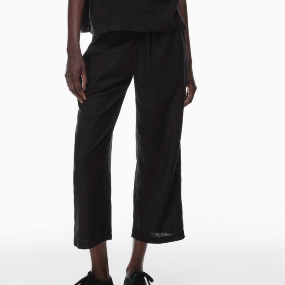 NWT Aritzia Babaton color black Sontag Linen Cropped Pant 6627